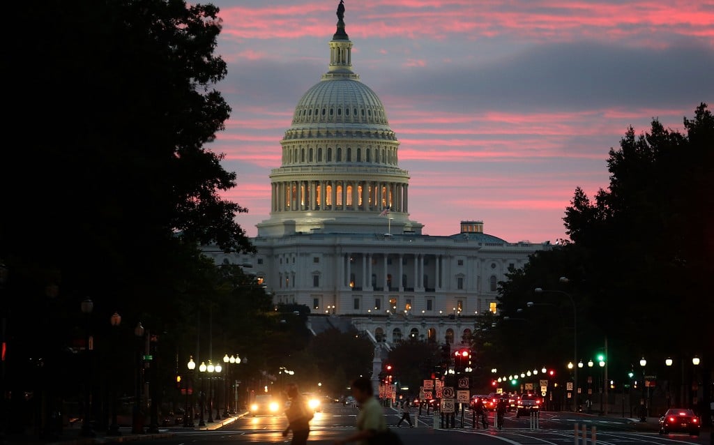 Washington Landmarks Begin To Re-Open As Government Shutdown Ends